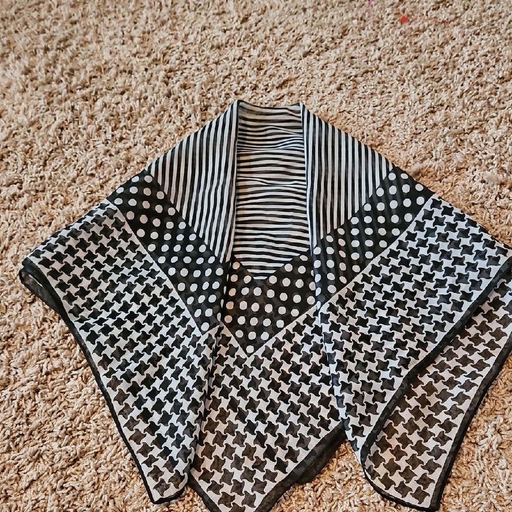 Vintage Black and White Geometric Scarf